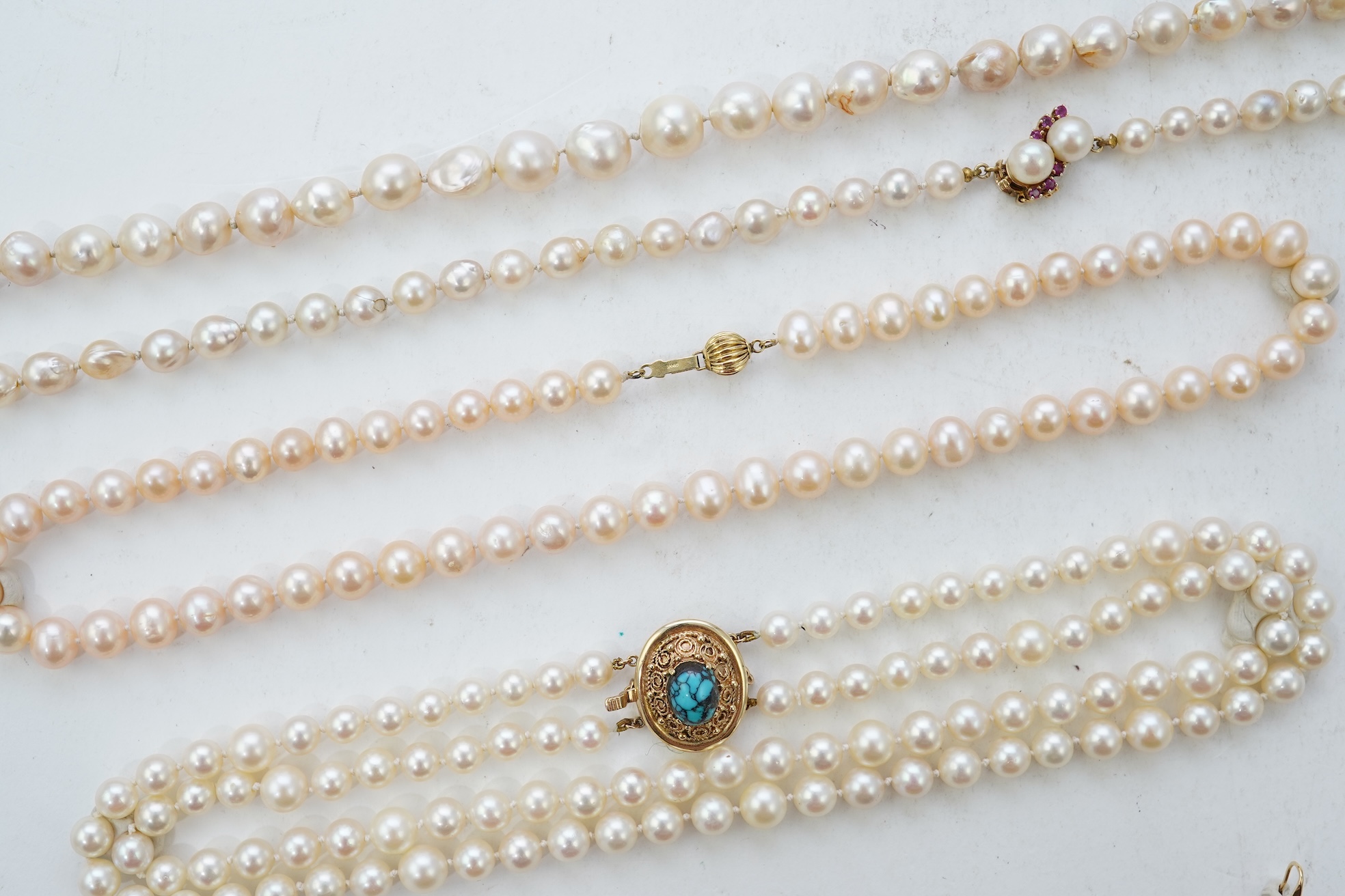A collection of cultured pearl jewels